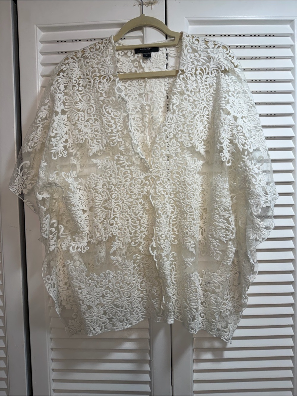 Karen Kane Ivory Floral Lace Kimono Top